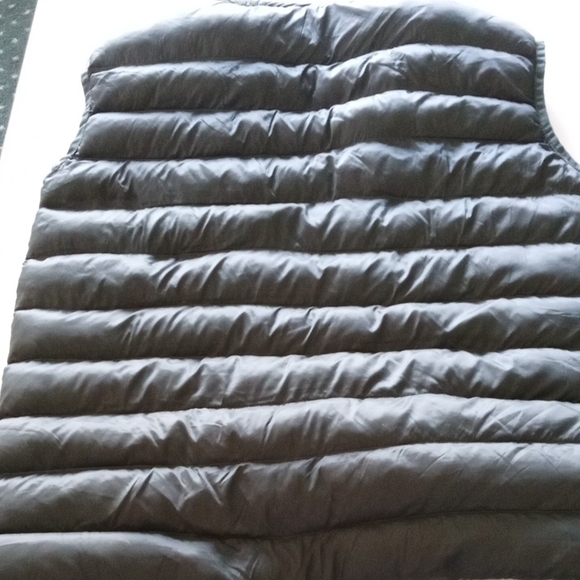 Polo by Ralph Lauren Hunter Green Puffer Vest Size M - Picture 3 of 4